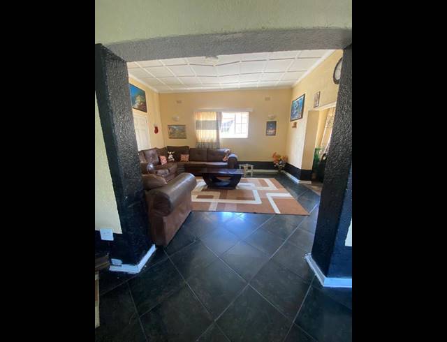 3 BEDROOM HOUSE FOR SALE IN REGENTS PARK